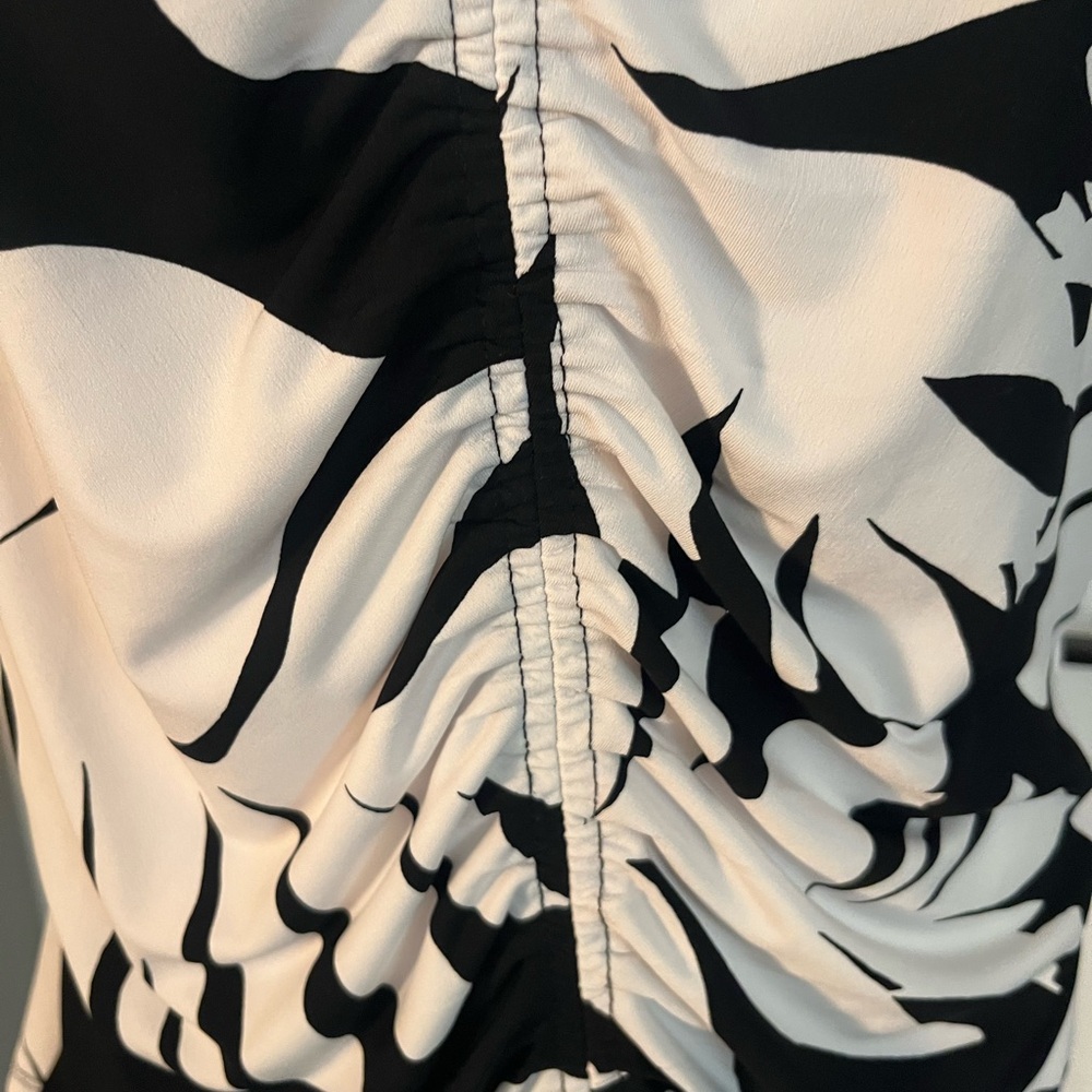 White House Black Market Elegant Black and White Ruched Top - Picture 3 of 3